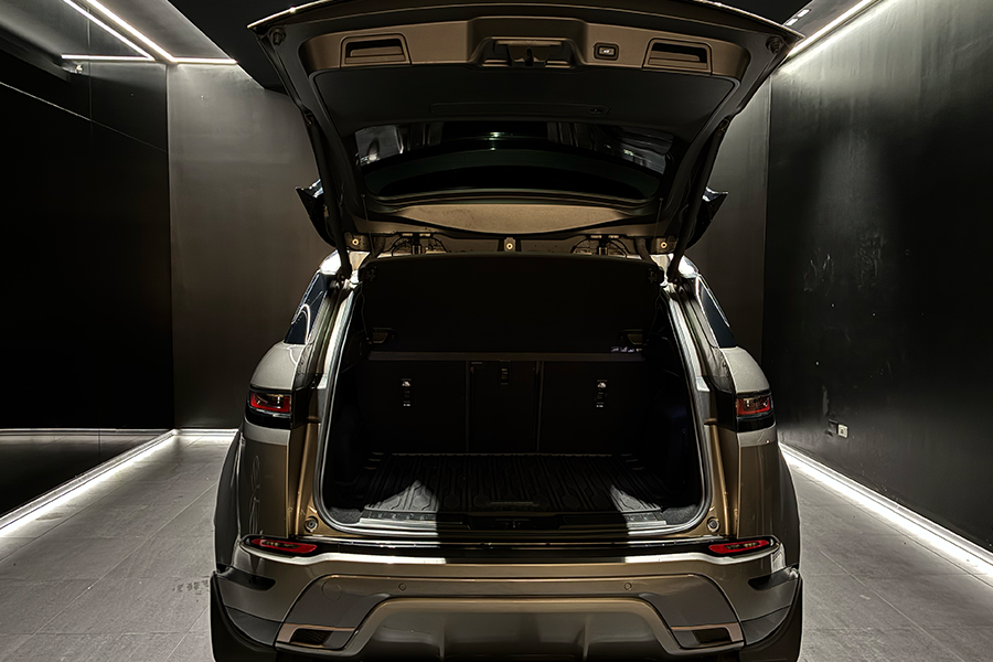 Range Rover Evoque P300 R-Dynamic HSE